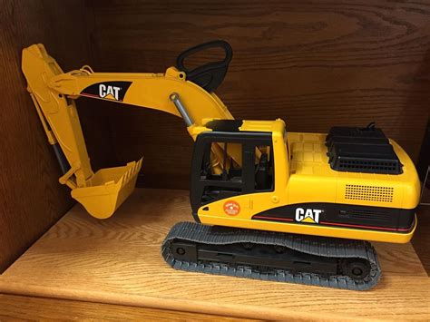 bruder toys caterpillar excavator